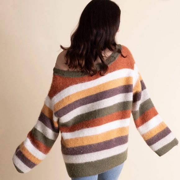 POL V-Neck Playful Multi Striped Sweater - Picture 4 of 6